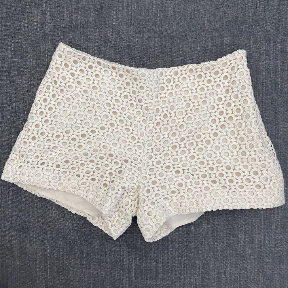 Banana Republic Ivory Eyelet Shorts with Zipper PREOWNED